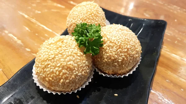 Sesambällchen Typisch Indonesisches Essen Namens Onde Onde — Stockfoto