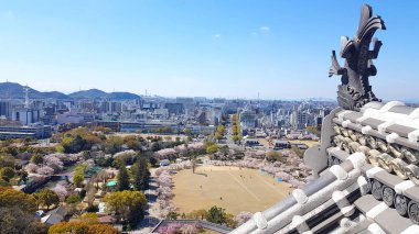 Yukarıdan Himeji kale görünümü