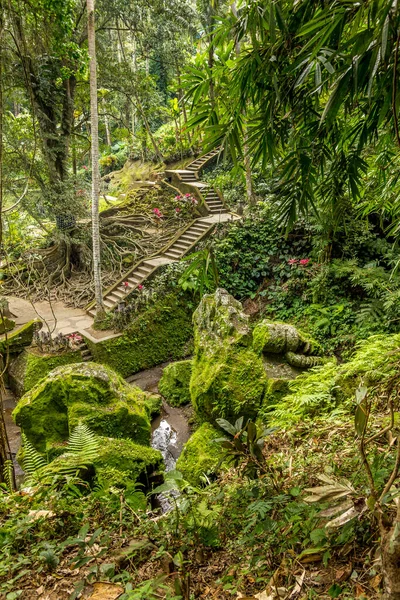 Garden Pura Goa Gajah Bali Indonesia — Stock Photo, Image