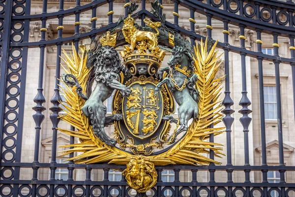 Sello Real Puerta Del Palacio Buckingham Londres Inglaterra — Foto de Stock
