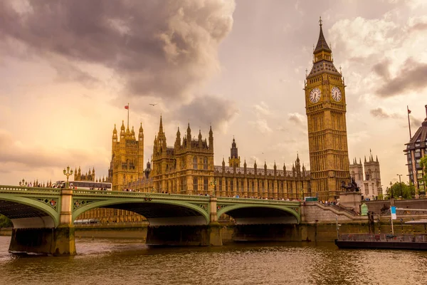 Ηλιοβασίλεμα Big Ben Κοινοβούλιο Και Γέφυρα Westminster Λονδίνο Ηνωμένο Βασίλειο — Φωτογραφία Αρχείου