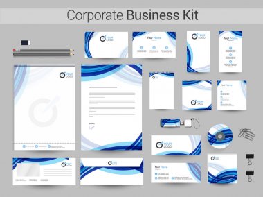 Kurumsal iş kiti ile mavi dalgalar.