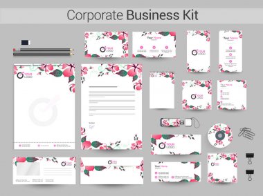 Kurumsal iş kiti ile güzel çiçekler.