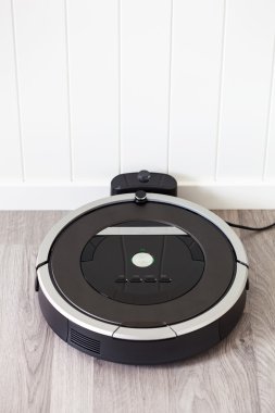 Robot elektrikli süpürge lamine ahşap zemin akıllı temizlik tec üzerinde