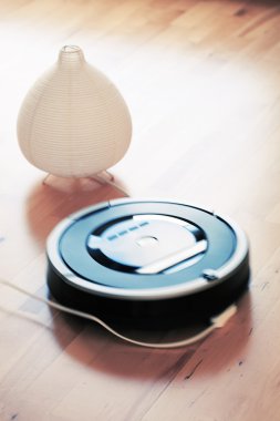 Robot elektrikli süpürge lamine ahşap zemin akıllı temizlik tec üzerinde