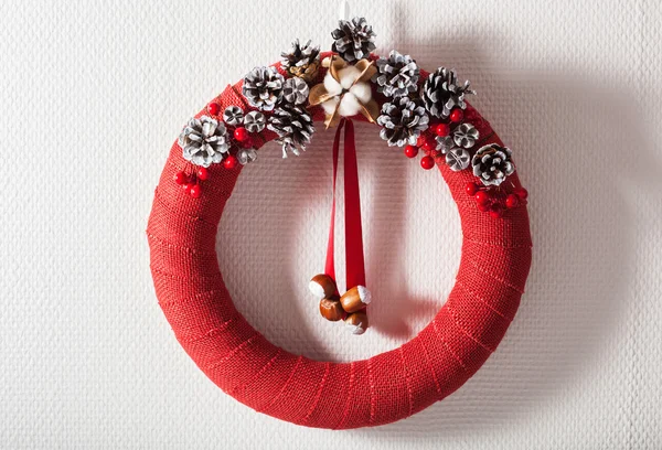 Red christmas wreath handmade diy — Stock Photo, Image