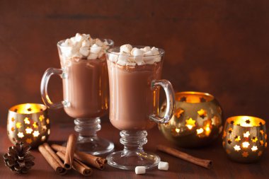 mini lokum tarçın kış içki ile sıcak çikolata