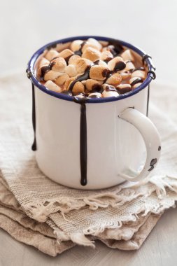 şekerleme sıcak çikolata mini lokum tarçın kış içki