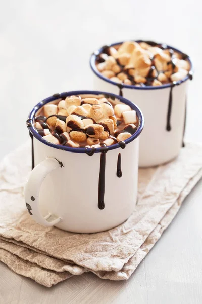 S'mores hot chocolate mini marshmallows cinnamon winter drink — Stock Photo, Image