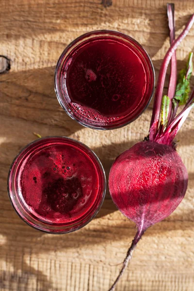 Frisk sund rødbeder saft og grøntsager - Stock-foto