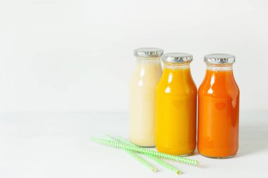 meyve ve sebze smoothies cam kavanozlar, turuncu mango muz
