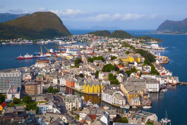 Alesund görünümü açısından Fjellstua, Norveç