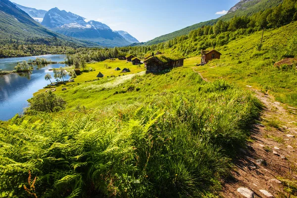 Valle Innerdalen bella destinazione escursionistica, Norvegia — Foto Stock