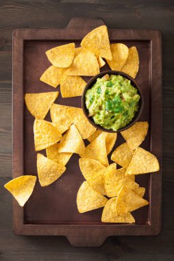 Meksika guacamole daldırma ve cips tortilla cips