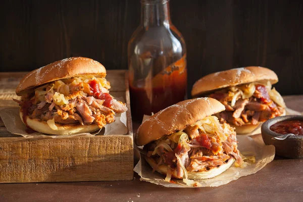 Homemade pulled pork burger with caramelized onion and bbq sauce — Stock Photo, Image