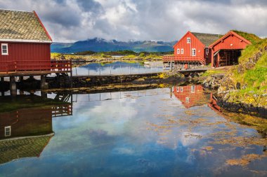 geleneksel balıkçı rorbu Haholmen Adası, Norveç evler