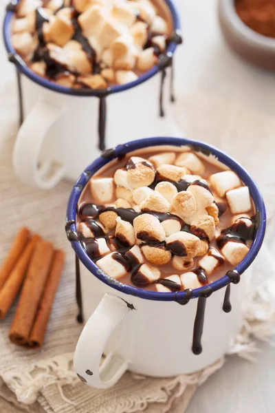 şekerleme sıcak çikolata mini lokum tarçın kış içki