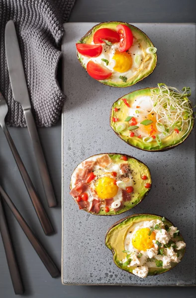 Avokado bacon, peynir, domates ve yonca spr ile yumurta pişirdim