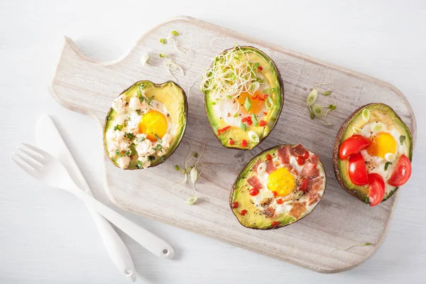 Avokado bacon, peynir, domates ve yonca spr ile yumurta pişirdim