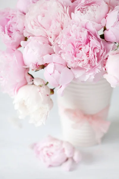 Hermoso Ramo Flores Peonía Rosa Jarrón —  Fotos de Stock