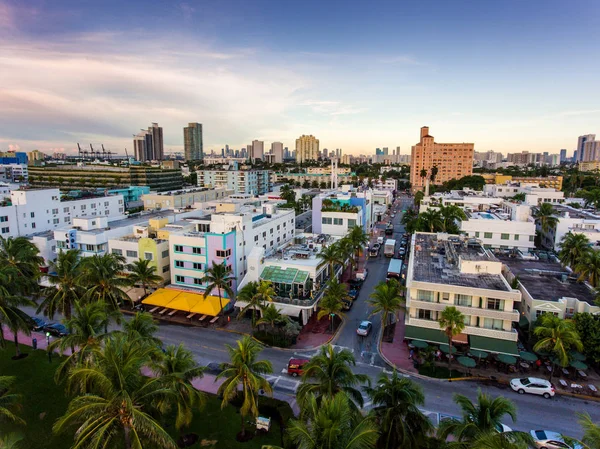 Flygfoto över Ocean Drive och South beach, Miami — Stockfoto