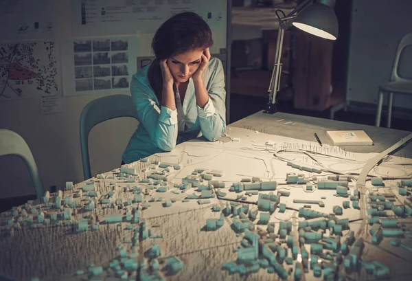 Young architect working in architect studio. — Stock Photo, Image