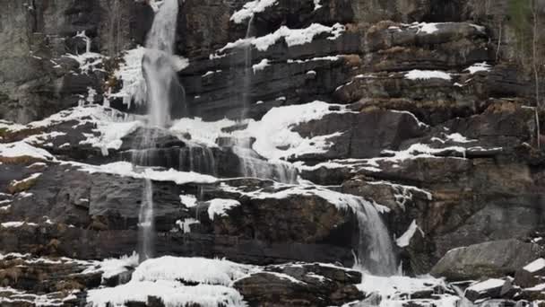 挪威沃斯Bordalsgjelet峡谷的瀑布 — 图库视频影像