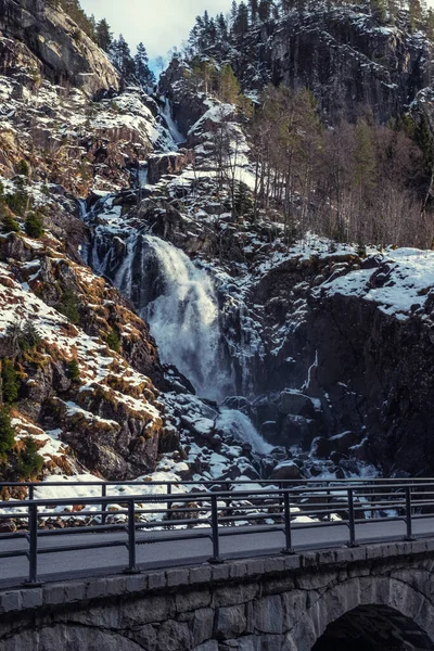 Latefossen Wasserfall Winter Norwegen — Stockfoto