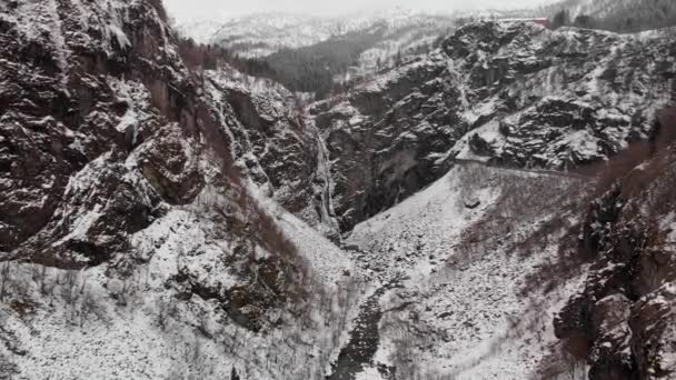 Stalheimsfossen Waterfall Naeroydalen Valley Norway — Stock Video