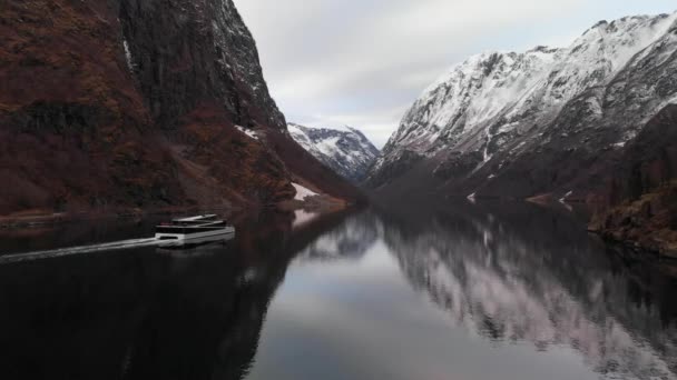 Άποψη Ενός Aurlandsfjord Στη Νορβηγία — Αρχείο Βίντεο