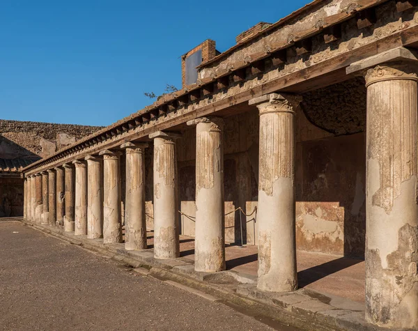 Ruiny słynnego miasta Pompeje, Włochy — Zdjęcie stockowe