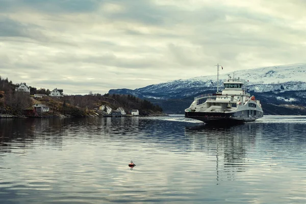 Muelle de ferries en Noruega — Foto de Stock