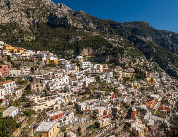 Bir Positano kasabası manzarası, İtalya — Stok fotoğraf