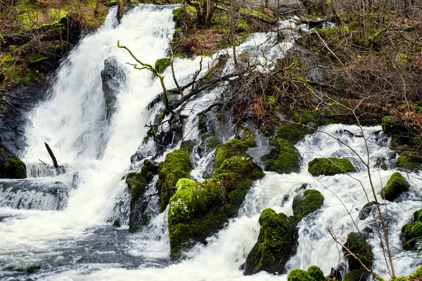 Kyrkjefossen Wasserfall in Fana, Norwegen — Stockfoto