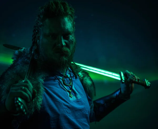 Vikingstrijder Tegen Aurora Borealis — Stockfoto