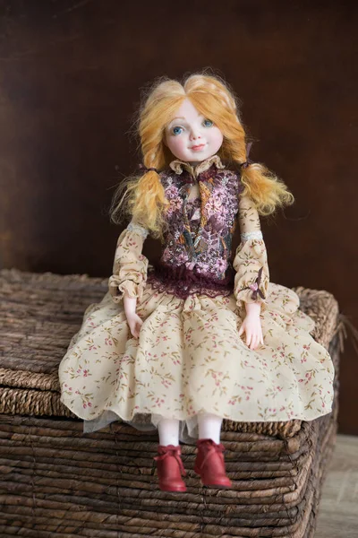 Doll Golden Hair Full Skirt Located Brown Wicker Stand — Stock Photo, Image