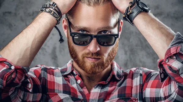 Redhead bearded male in sunglasses — Stock Photo, Image