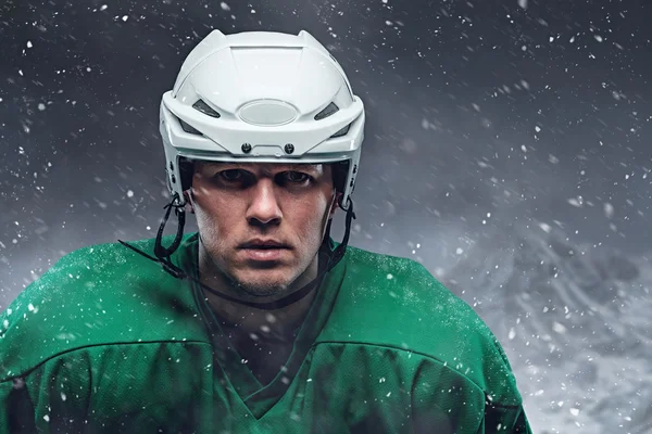 Hockey player in a snow storm — Stock Photo, Image