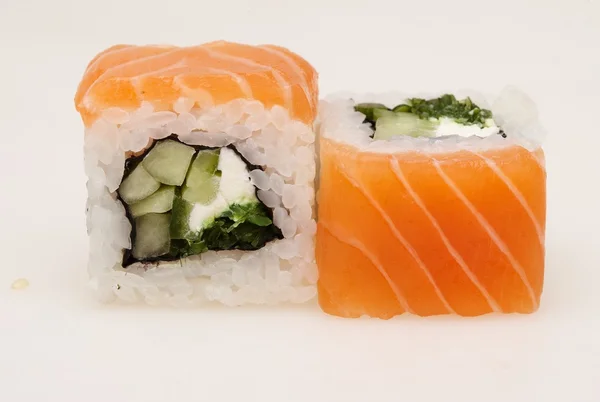 Rollos de sushi japoneses — Foto de Stock