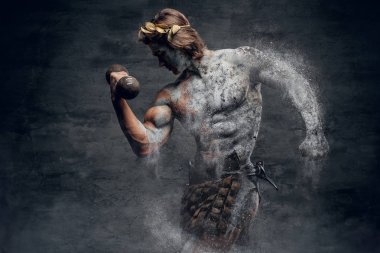 Antik Yunan sporcu holding halter.