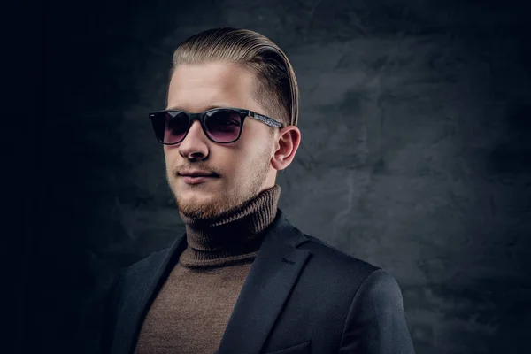 Man in sunglasses and turtle-neck sweater — Stock Photo, Image
