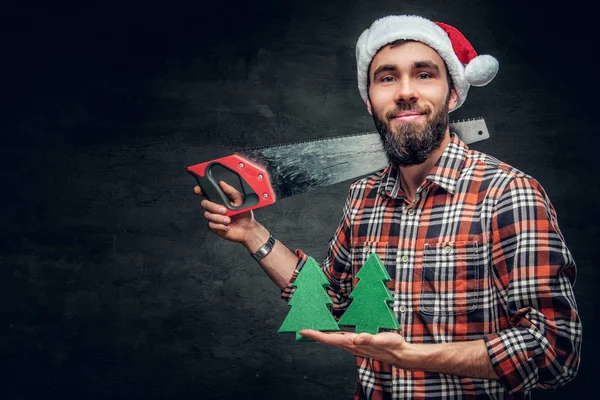 Bärtiger Mann mit Weihnachtsmütze — Stockfoto