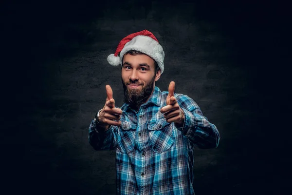Hombre vestido con sombrero de Santa Claus — Foto de Stock