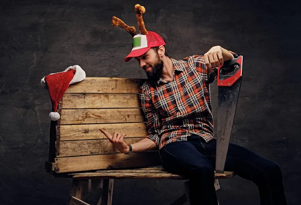 Barbudo hombre en sombrero de Navidad — Foto de Stock