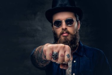 Hipster's fingers with ring clipart