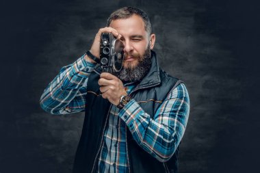 Vintage video kamera tutan adam