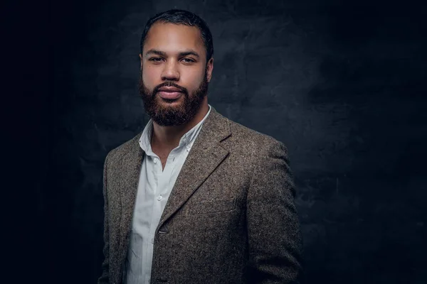 Bearded black man in a wool suit — Stock Photo, Image