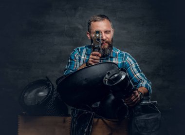 bağbozumu kamera tutan adam