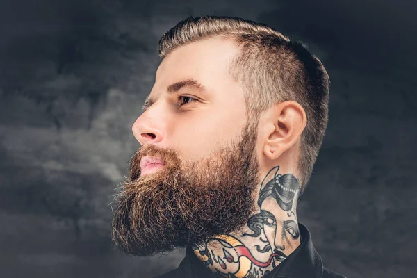 Bearded man with tattoo — Stock Photo, Image