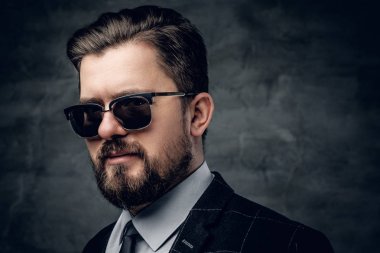 şık sakallı erkek